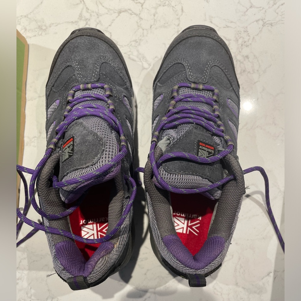 Karrimor mount low Jnr, slightly worn in good condition